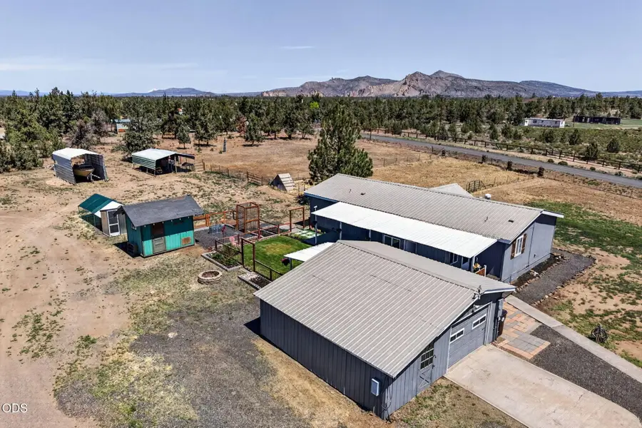 3381 NE 25th Street, Redmond, OR 97756 - #2