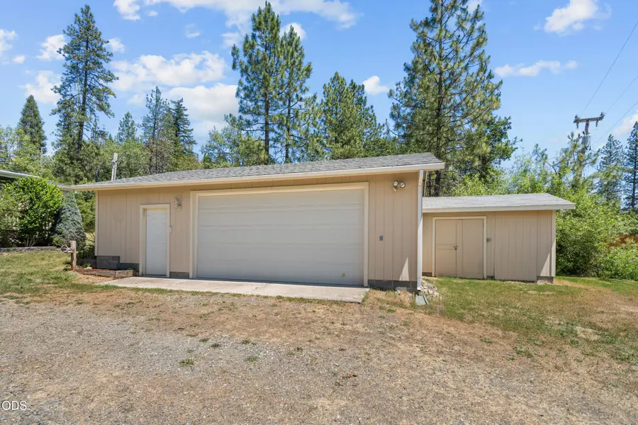 1910 Caves Highway, Cave Junction, OR 97523 - #3