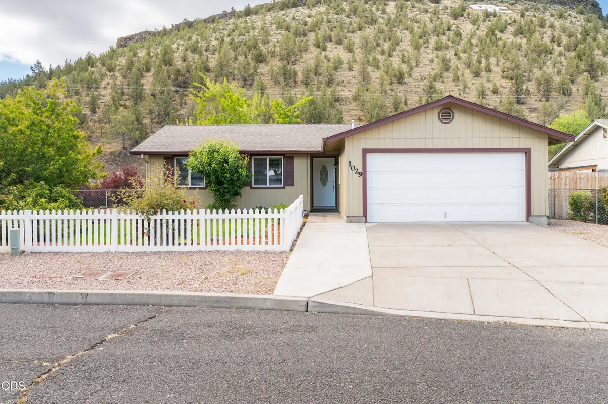 1029 SE Algonquian Loop, Prineville, OR 97754 - #1