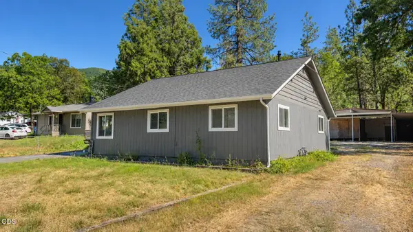 2895 Hamilton Lane, Grants Pass, OR 97527