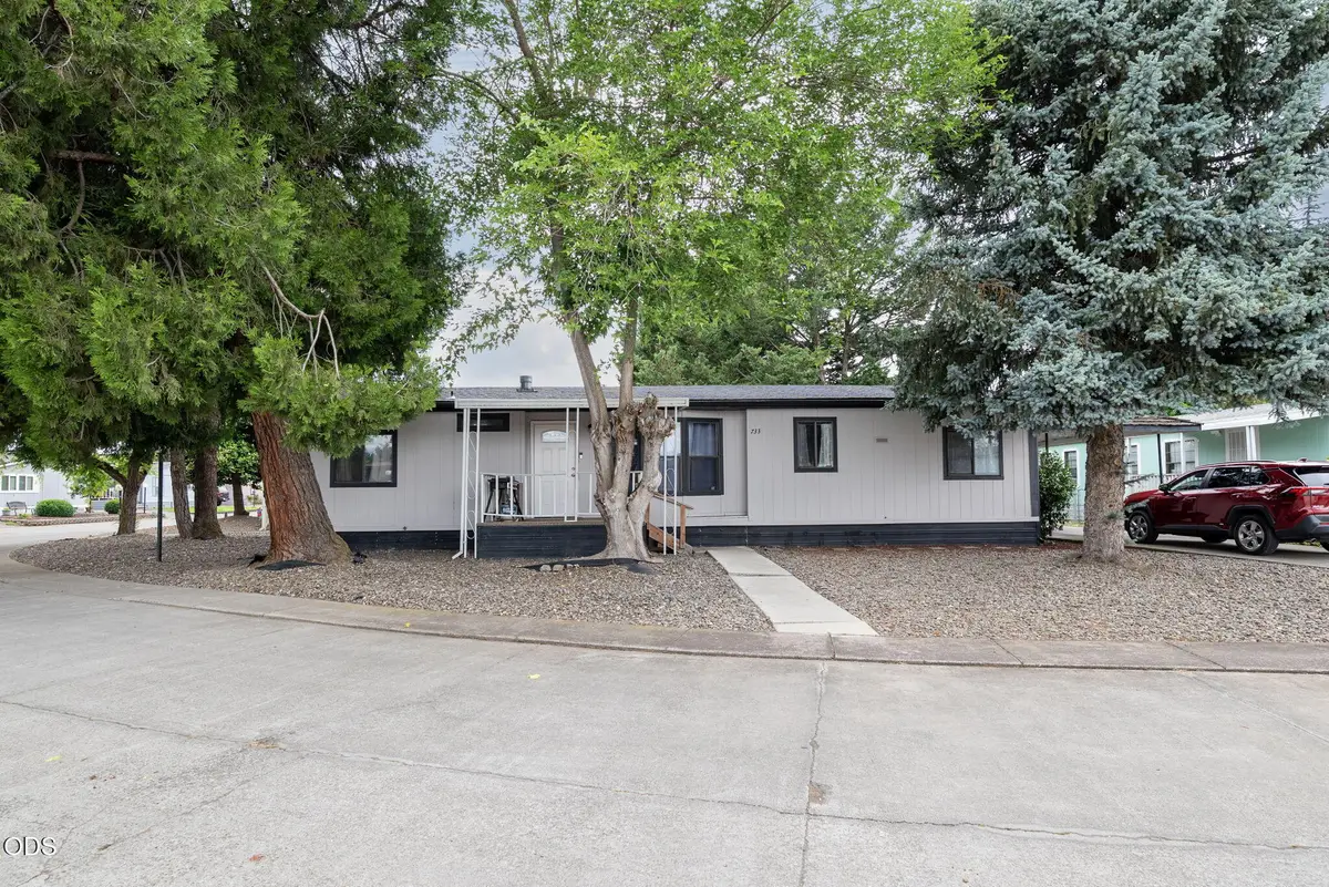733 Mindy Sue, Medford, OR 97501 - #1