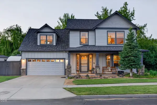 20696 Barton Crossing Way, Bend, OR 97701