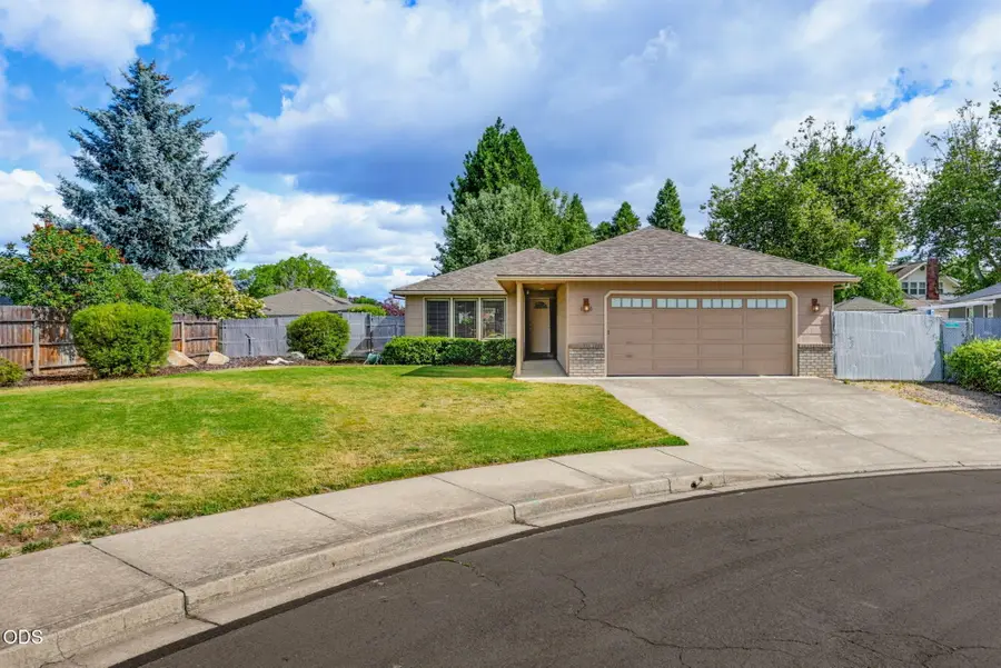 1330 Franklin Court, Medford, OR 97501 - #2
