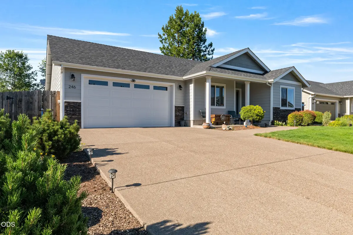 246 Retirement Lane, Cave Junction, OR 97523 - #1