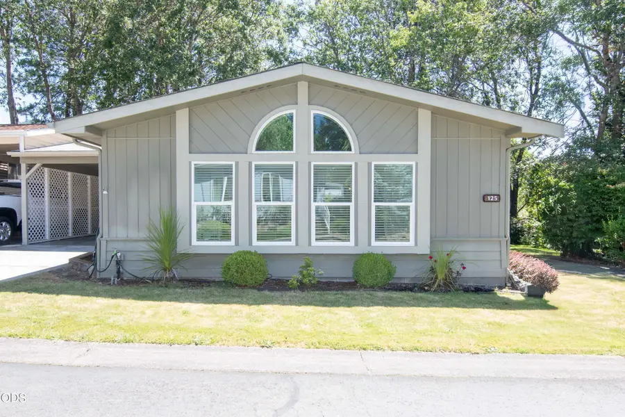 125 NW Wrightwood Circle, Grants Pass, OR 97526 - #2
