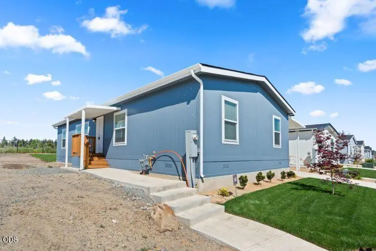 300 Luman Road #146, Phoenix, OR 97535 - #2