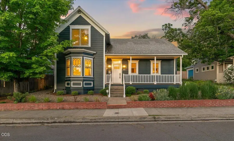 117 High Street, Ashland, OR 97520 - #2
