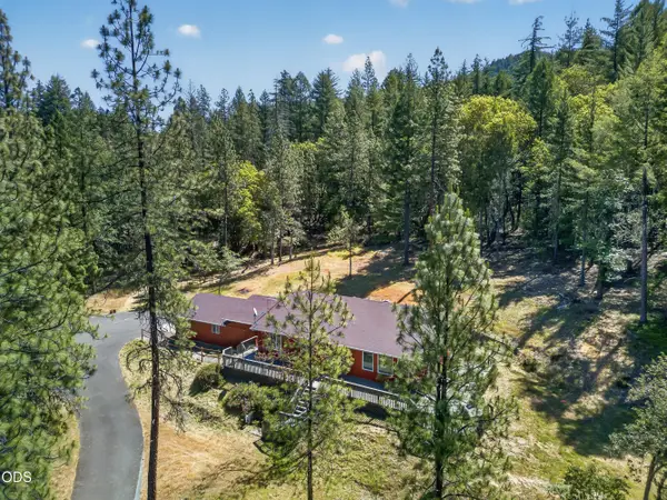 2850 E Evans Creek Road, Rogue River, OR 97537