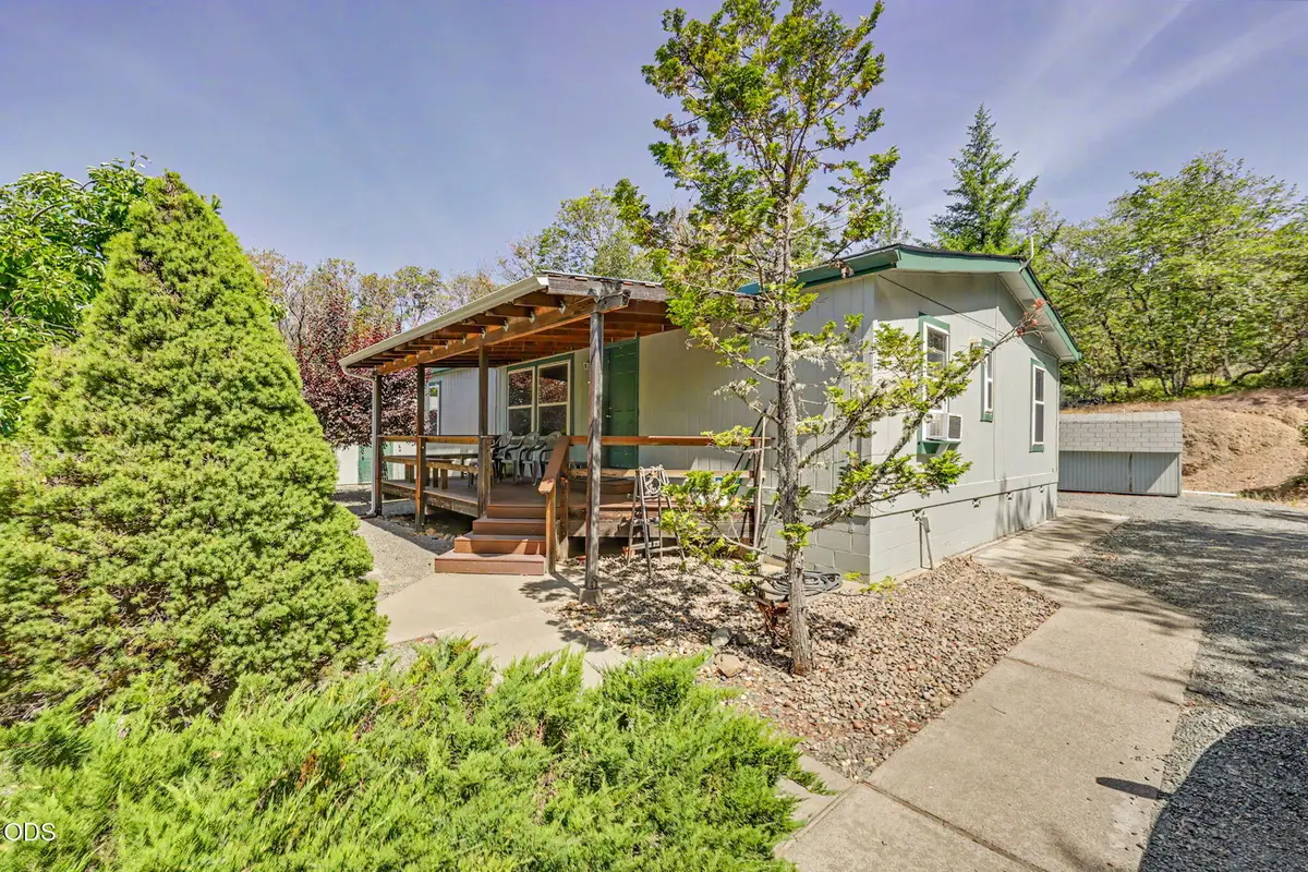 5121 Cloverlawn Drive, Grants Pass, OR 97527 - #1