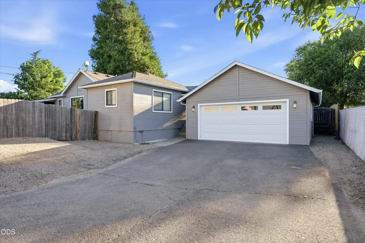 1908 Cunningham Avenue, Medford, OR 97501 - #1