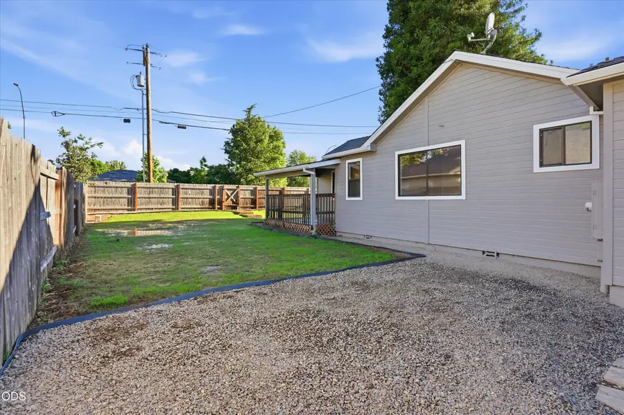 1908 Cunningham Avenue, Medford, OR 97501 - #2