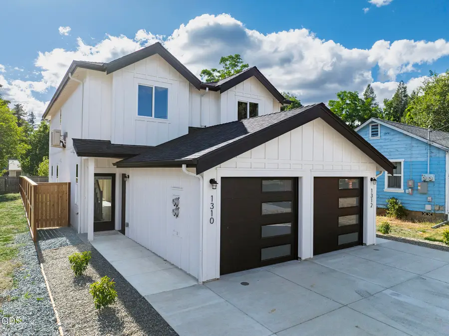 1310 NW Conklin Avenue, Grants Pass, OR 97526 - #2