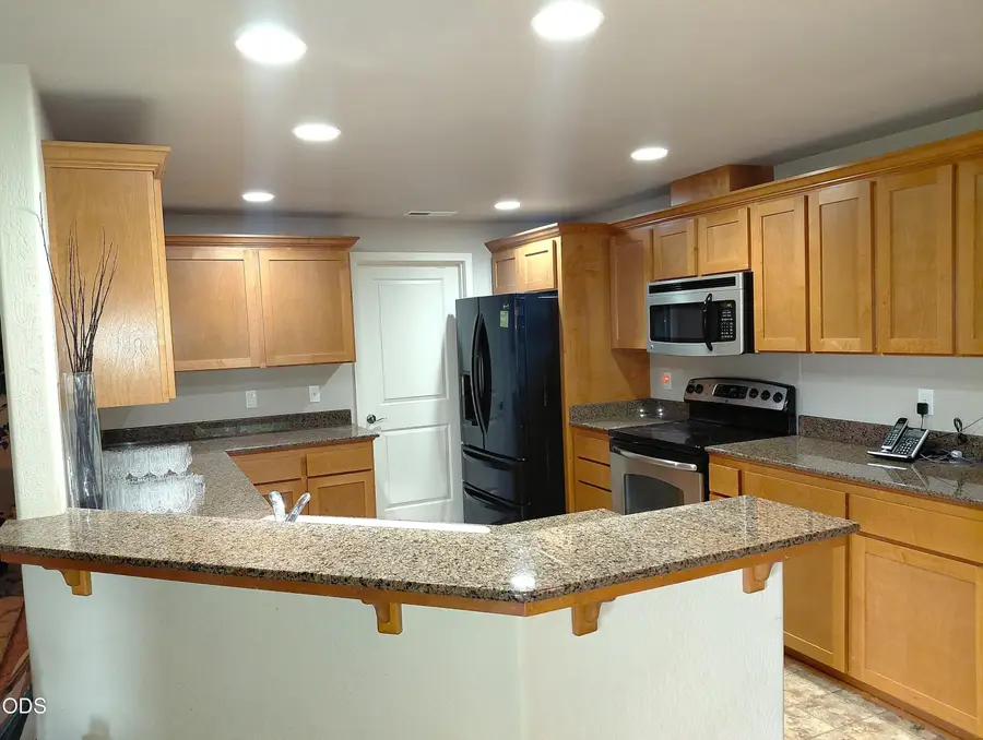 3272 Nellie Ettinger Lane, Medford, OR 97504 - #2
