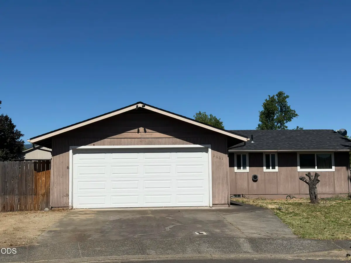 2661 Aztec Avenue, Medford, OR 97501 - #1