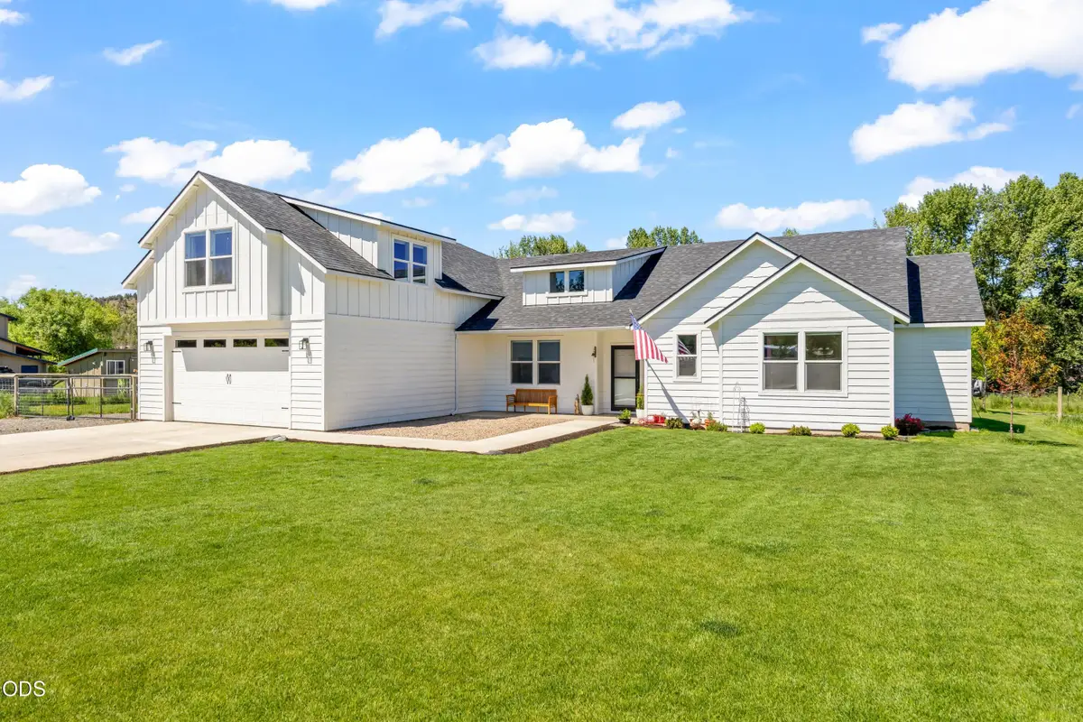 2467 NE Sunset View Lane, Prineville, OR 97754 - #1