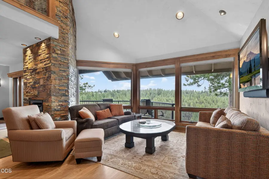 19717 SW Mount Bachelor Drive #UNIT 614, Bend, OR 97702 - #3