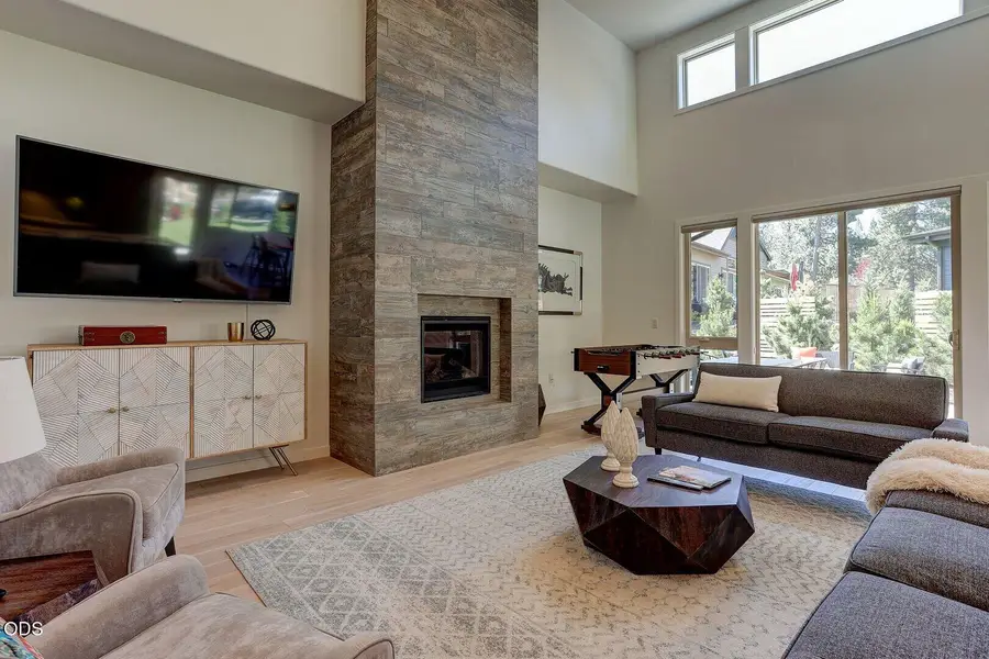 60457 Kangaroo Loop, Bend, OR 97702 - #2