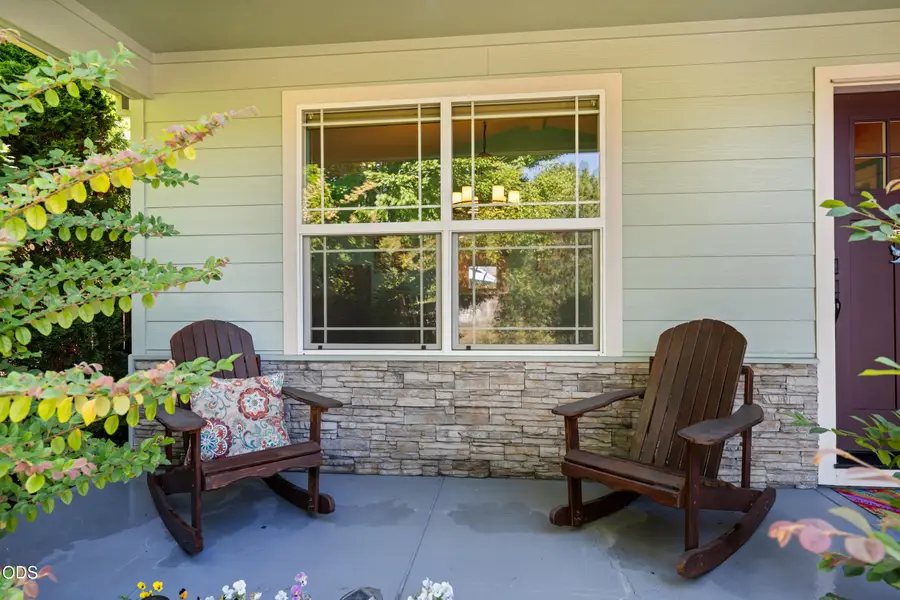 887 Holley Way, Central Point, OR 97502 - #3