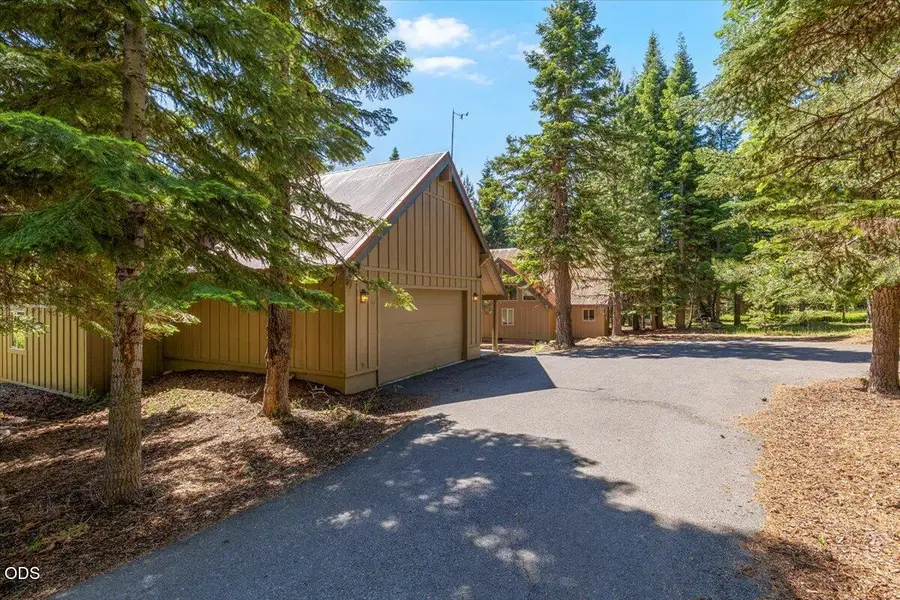 42256 Skiway Drive, Klamath Falls, OR 97601 - #2