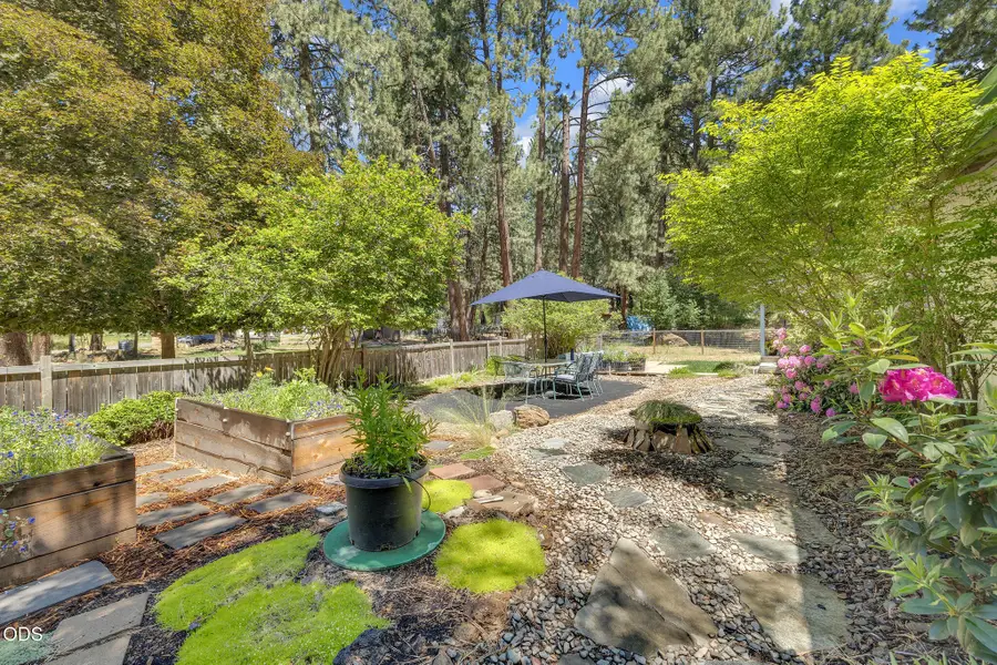 60335 Zuni Circle, Bend, OR 97702 - #2