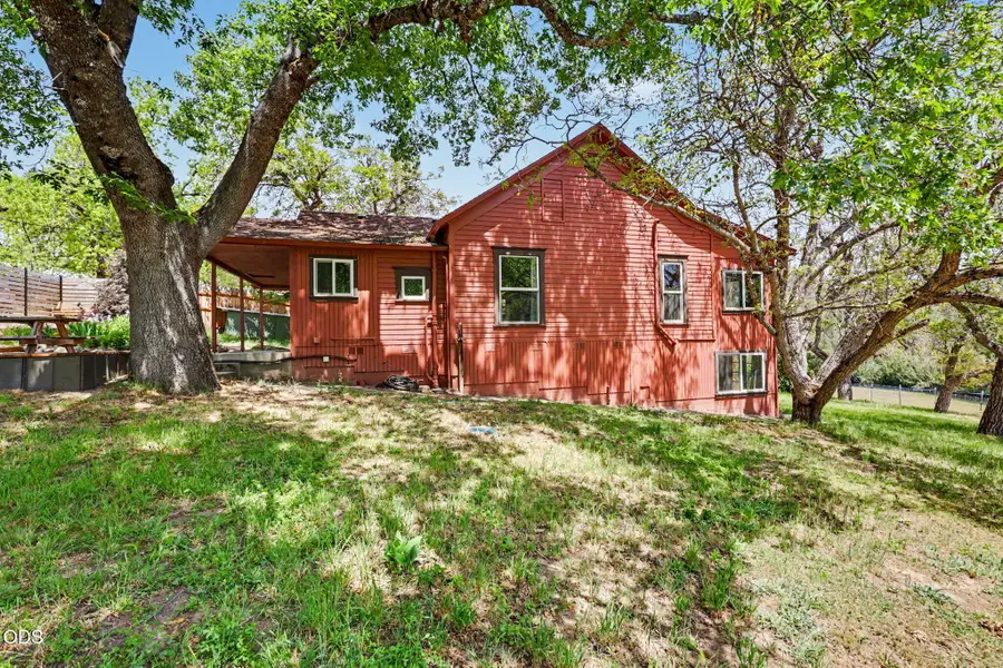 5758 Sterling Creek Road, Jacksonville, OR 97530 - #3