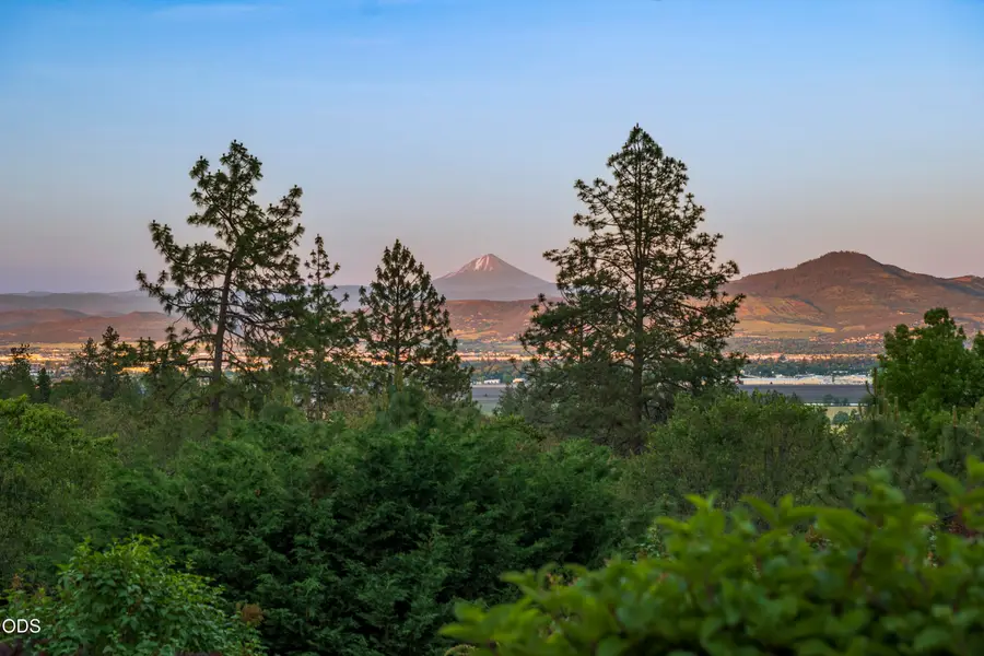 2564 Old Military Road, Central Point, OR 97502 - #3