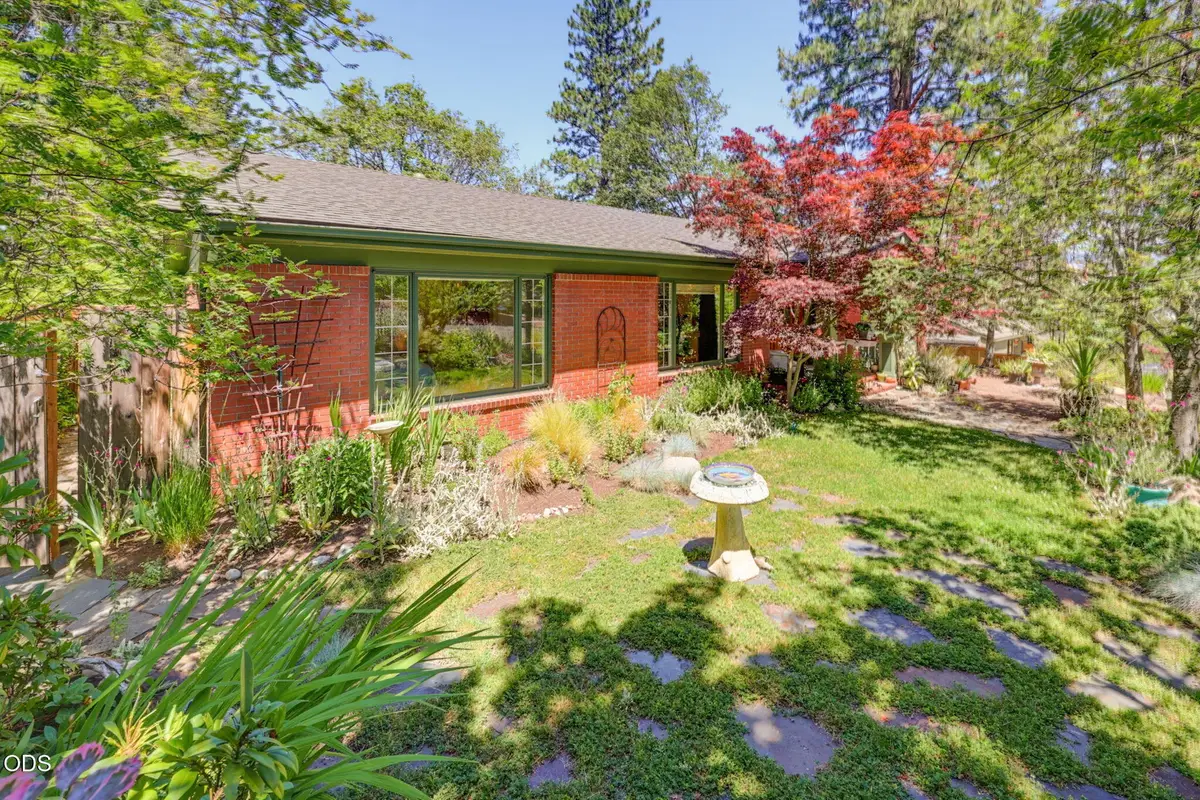 1365 Ponderosa Drive, Ashland, OR 97520 - #1