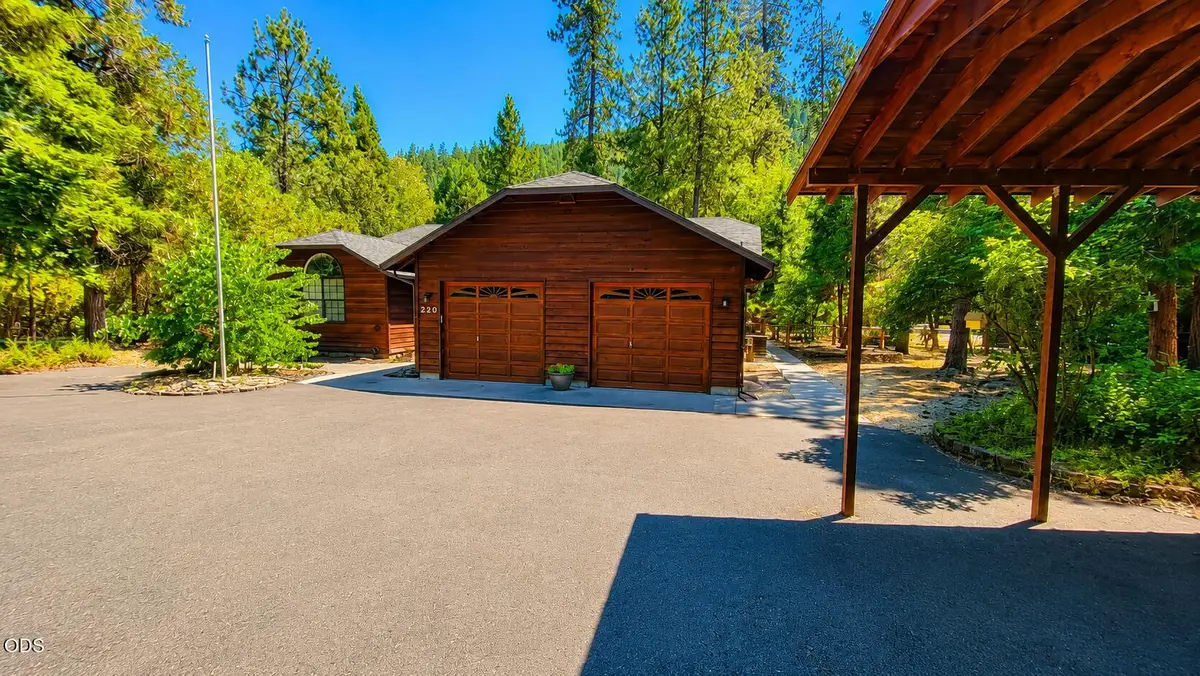 220 Osprey Glen Lane, Grants Pass, OR 97526 - #1