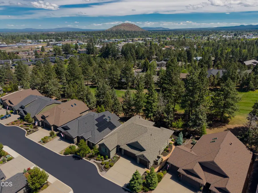 2533 NW Pine Terrace Drive, Bend, OR 97703 - #2