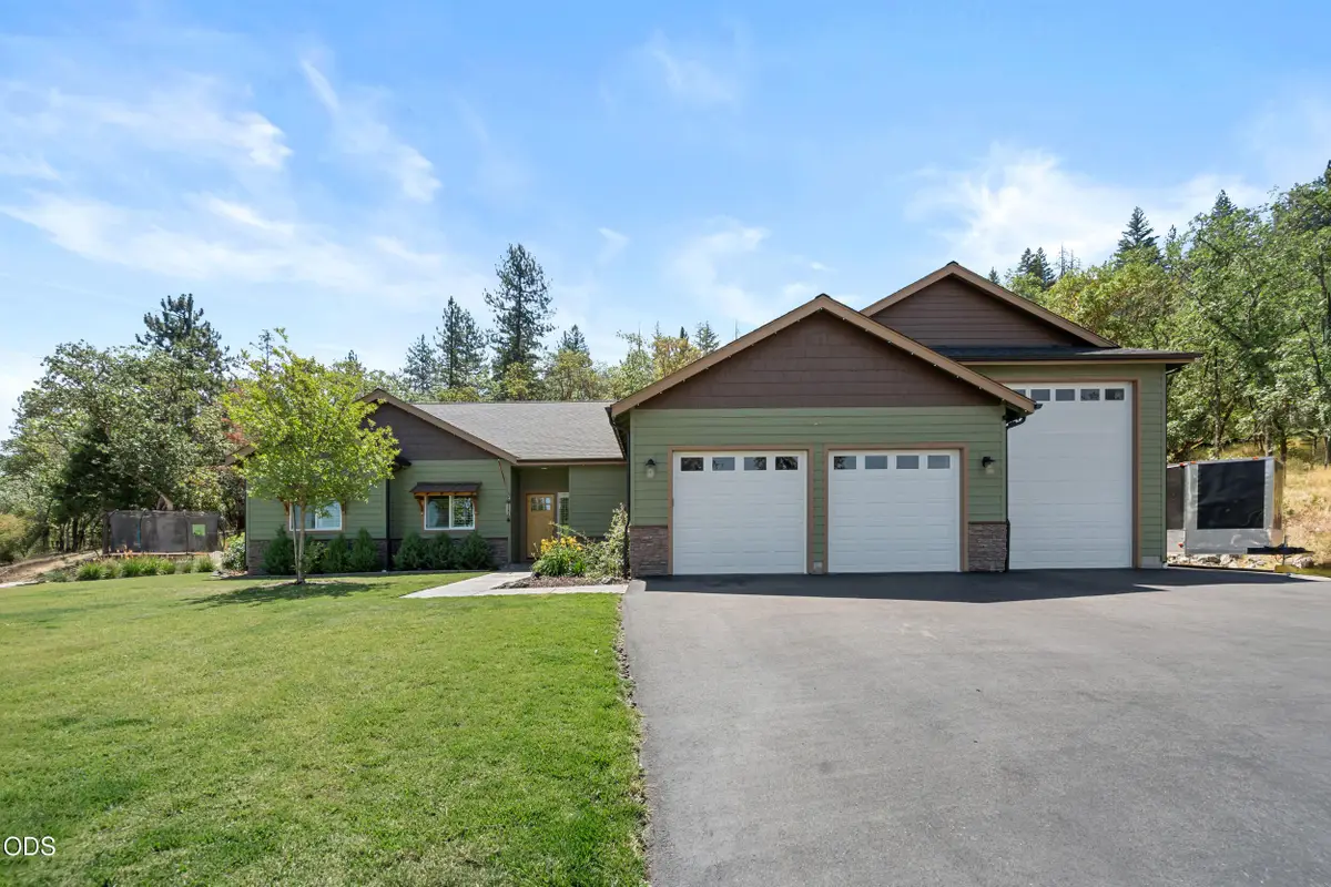 125 Mckenzie Ridge Road, Grants Pass, OR 97526 - #1