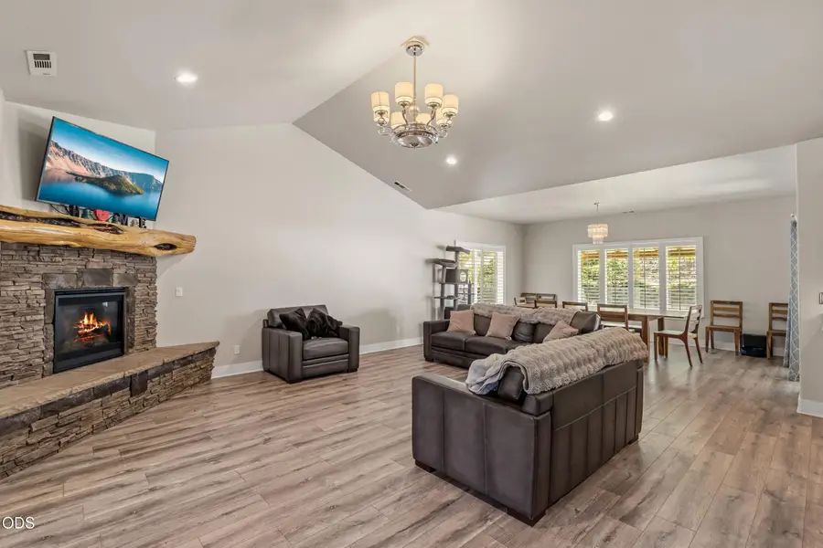 125 Mckenzie Ridge Road, Grants Pass, OR 97526 - #3