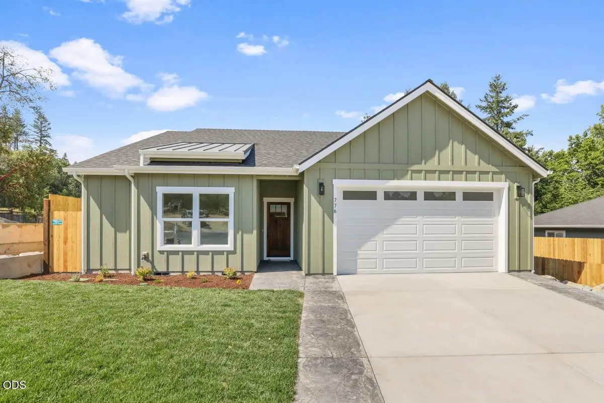 776 Kendall Drive, Grants Pass, OR 97527 - #1