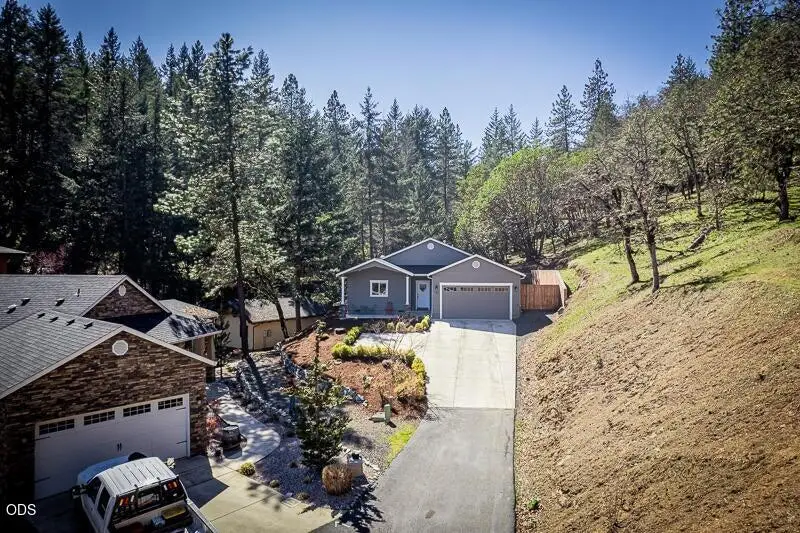 250 Oak Knoll, Jacksonville, OR 97530 - #3