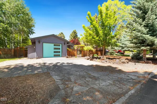 2849 NE Lotno Drive, Bend, OR 97701