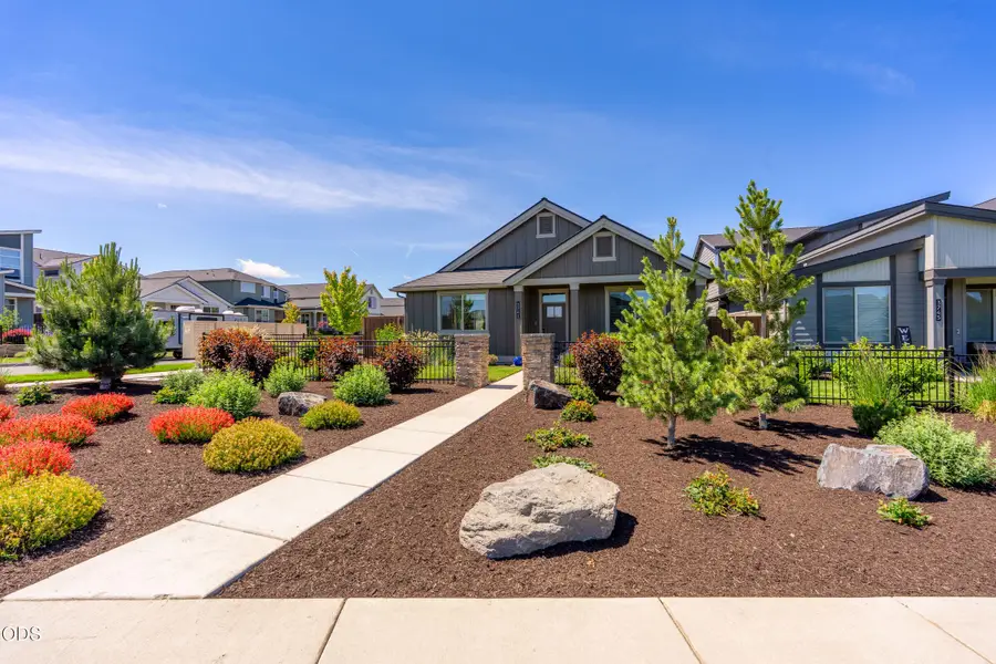 3741 NE Petrosa Avenue, Bend, OR 97701 - #2