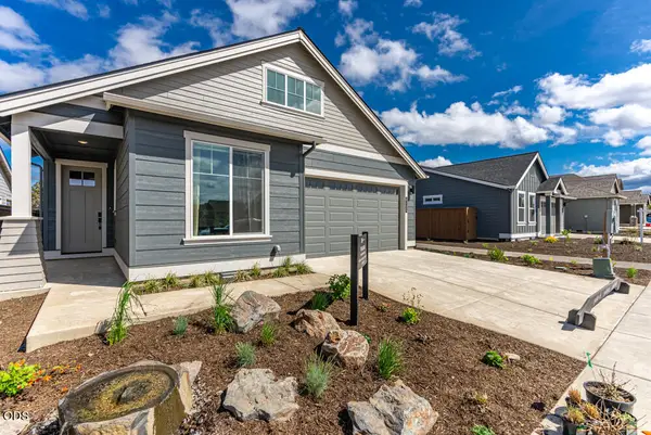 61124 NE Cobalt Street, Bend, OR 97701