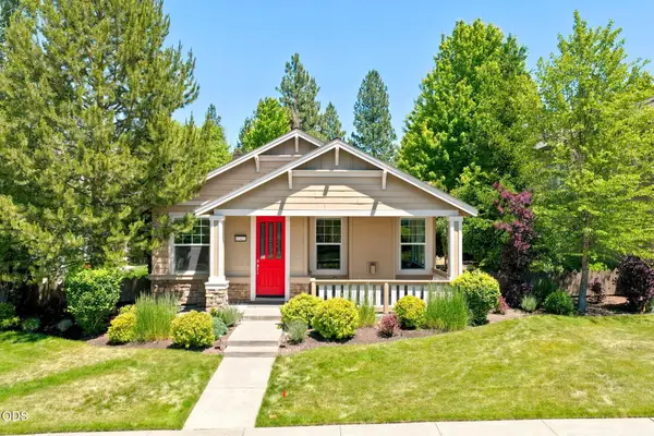 61421 Davis Lake Loop, Bend, OR 97702