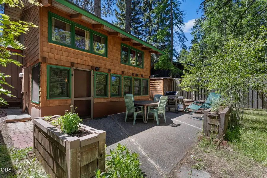 26104 SW Pine Drive, Camp Sherman, OR 97730 - #2