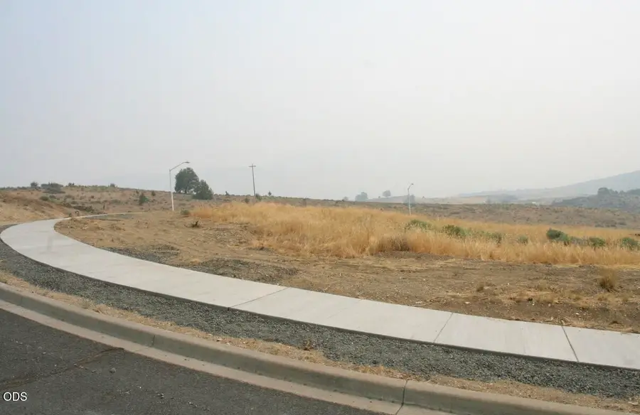 530 Bella Vista Loop, Klamath Falls, OR 97601 - #2