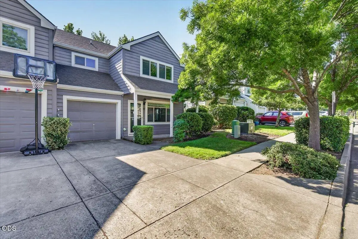 162 Crocker Street, Ashland, OR 97520 - #1