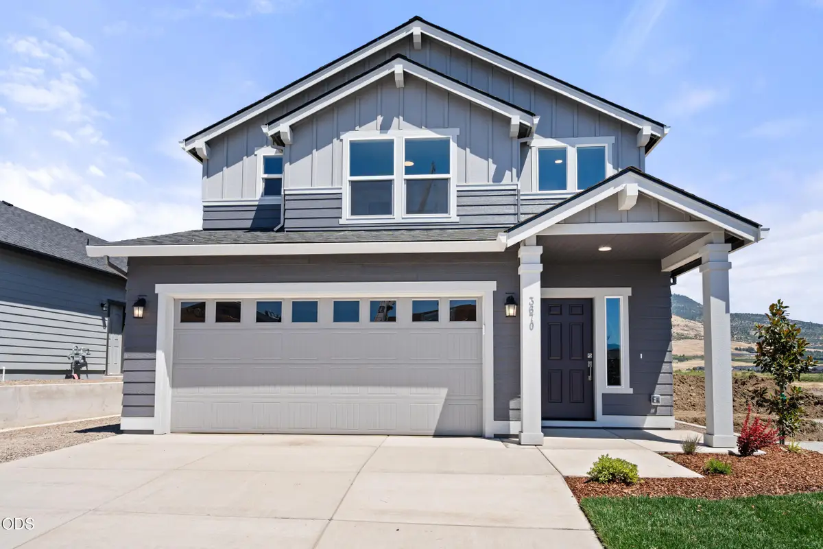 3670 Luchu Street, Medford, OR 97504 - #1