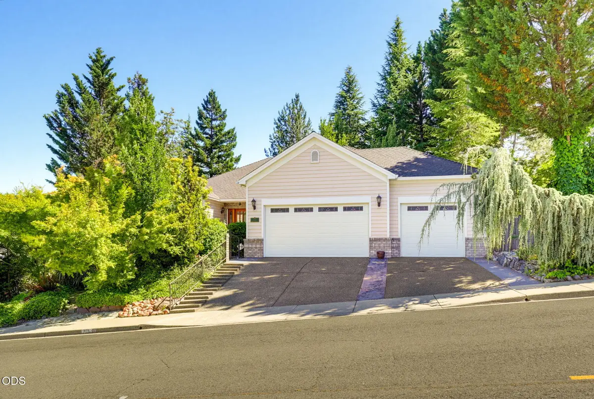 1119 NW Morgan Lane, Grants Pass, OR 97526 - #1