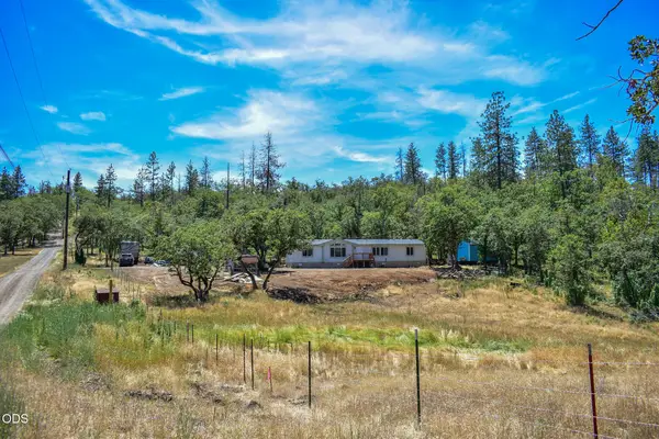 1956 Worthington Road, Eagle Point, OR 97524