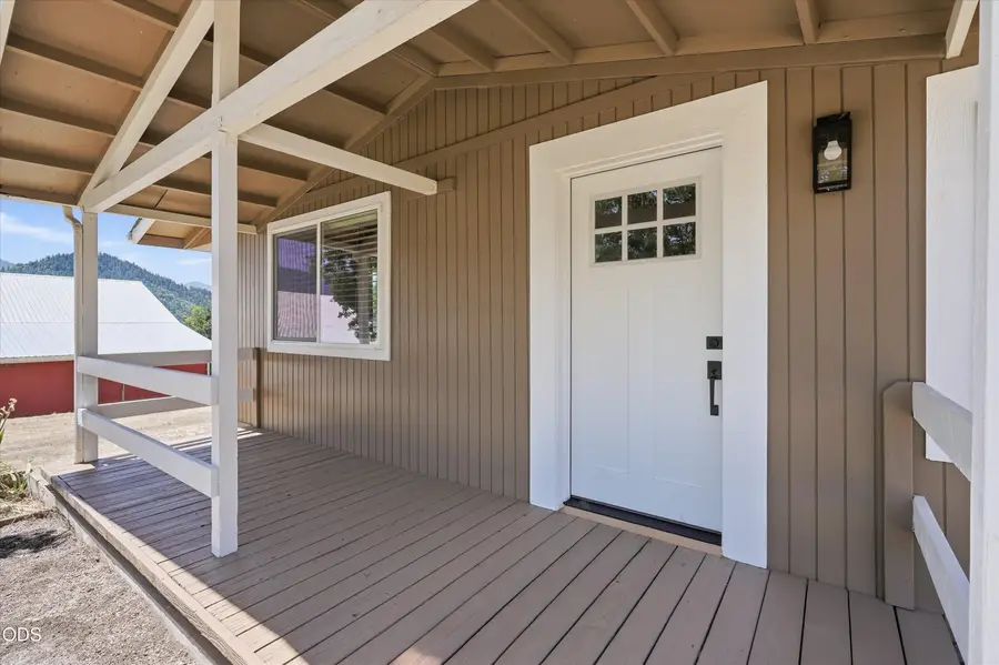 8960 N Applegate Road, Grants Pass, OR 97527 - #3