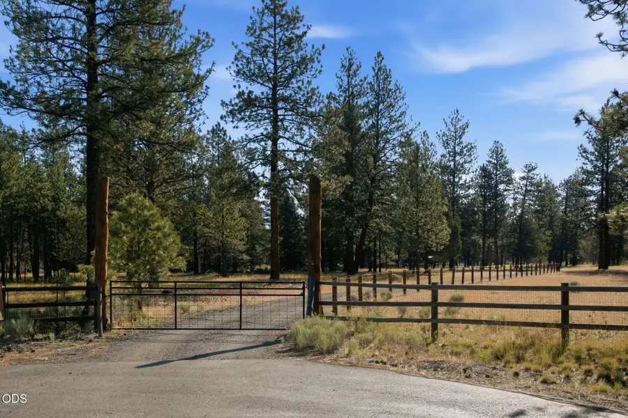 69566 Paint Brush Lane, Sisters, OR 97759 - #3