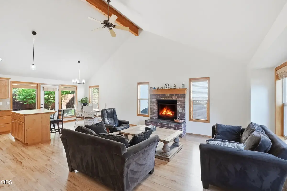 19905 Antler Point Drive, Bend, OR 97702 - #1