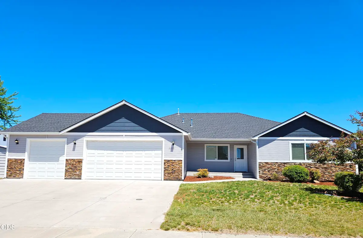 5545 Sturdivant, Klamath Falls, OR 97603 - #1
