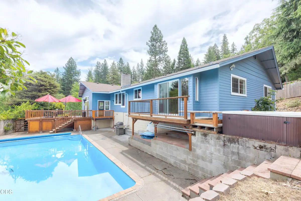 565 Henley Way, Ashland, OR 97520 - #1