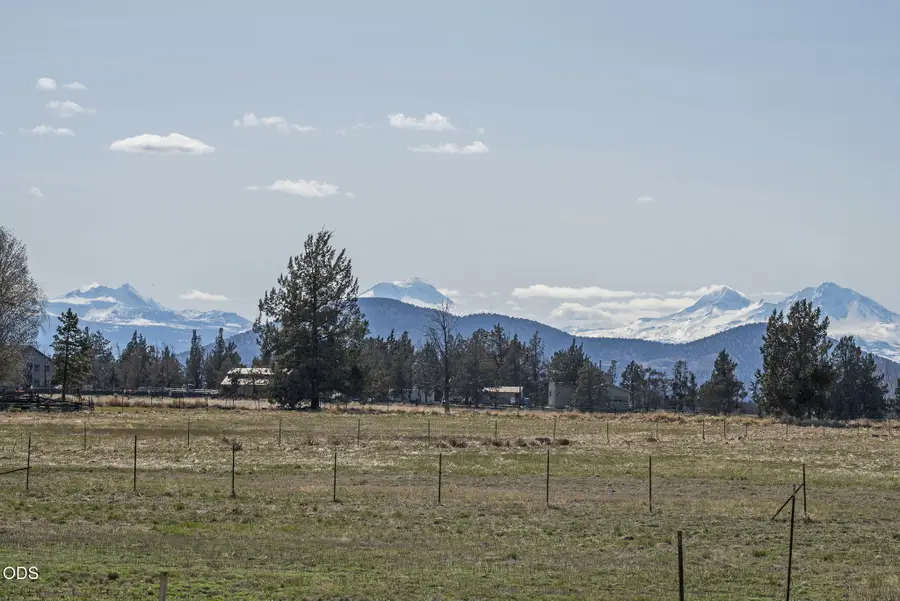 1453 NW 20th Court, Redmond, OR 97756 - #3