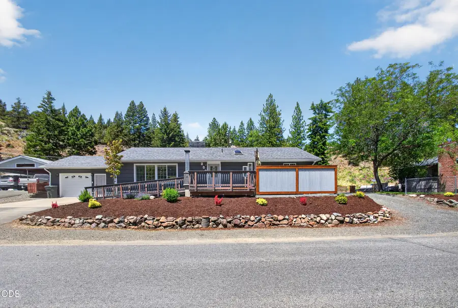 203 N Humbolt Street, Canyon City, OR 97820 - #2